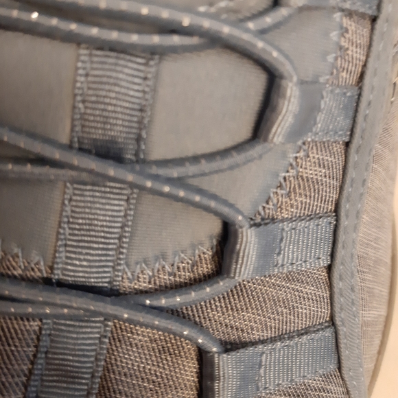 Skechers memory foam shoes. They don’t fit me. - Picture 13 of 14